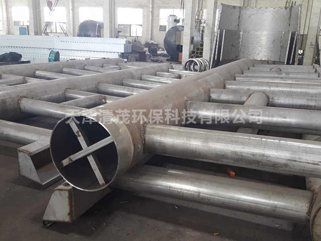 滗水器